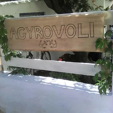 Agyrovoli Case de vacanță